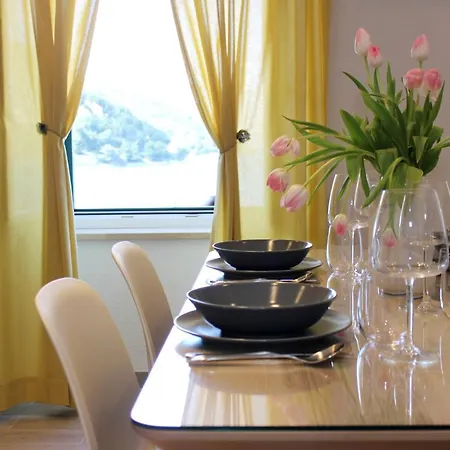 The View Apartment *